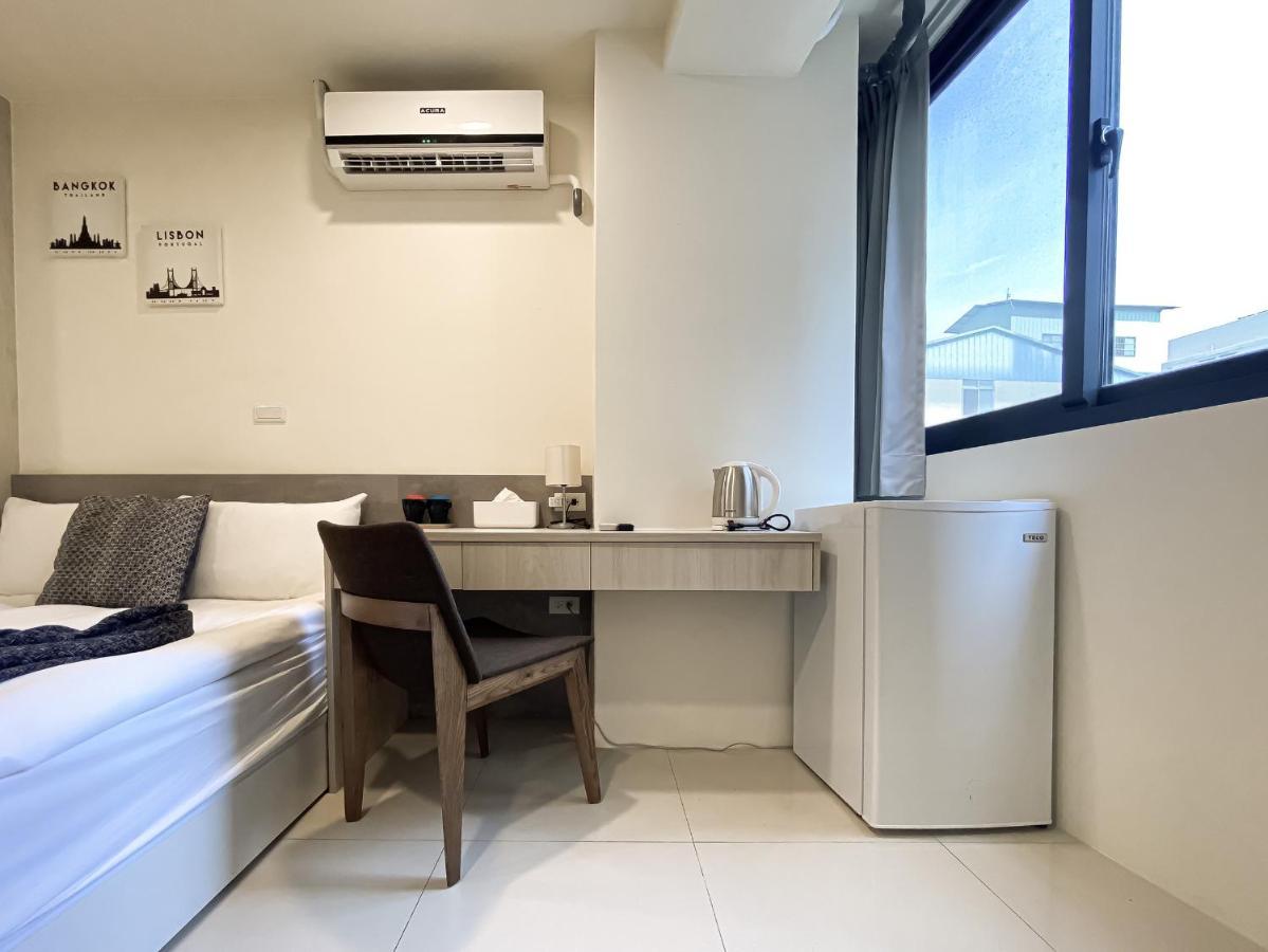 Hotel Sleeping Quilt Taichung Exterior foto