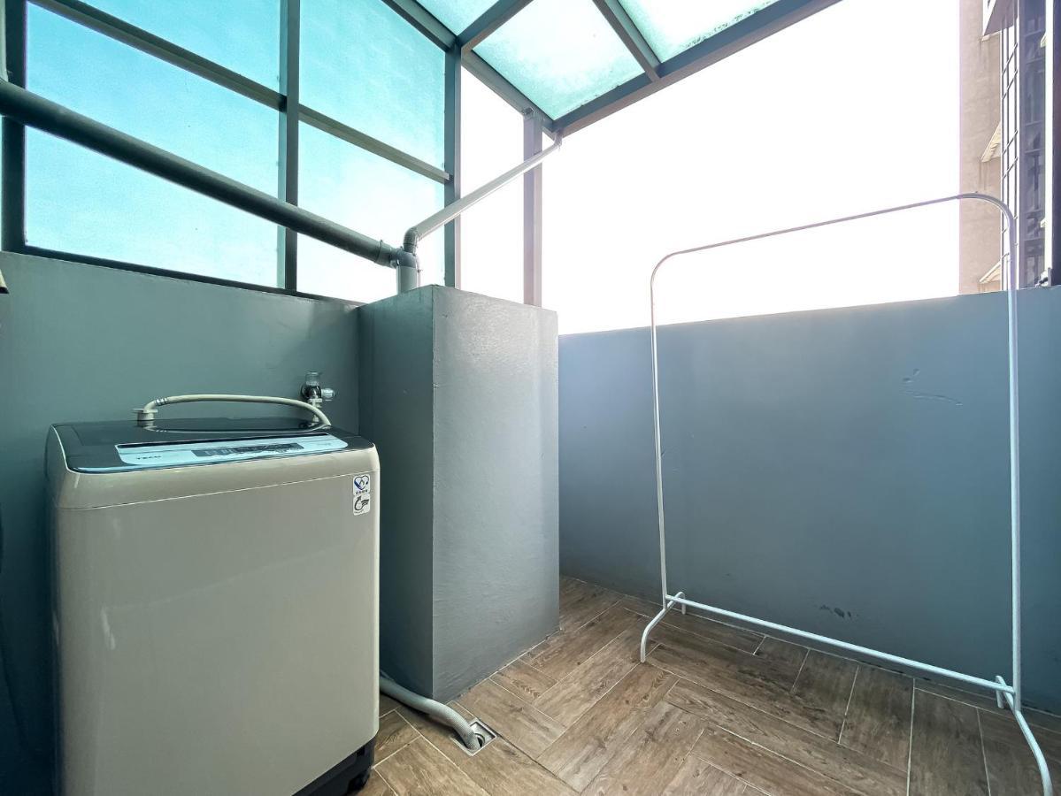 Hotel Sleeping Quilt Taichung Exterior foto