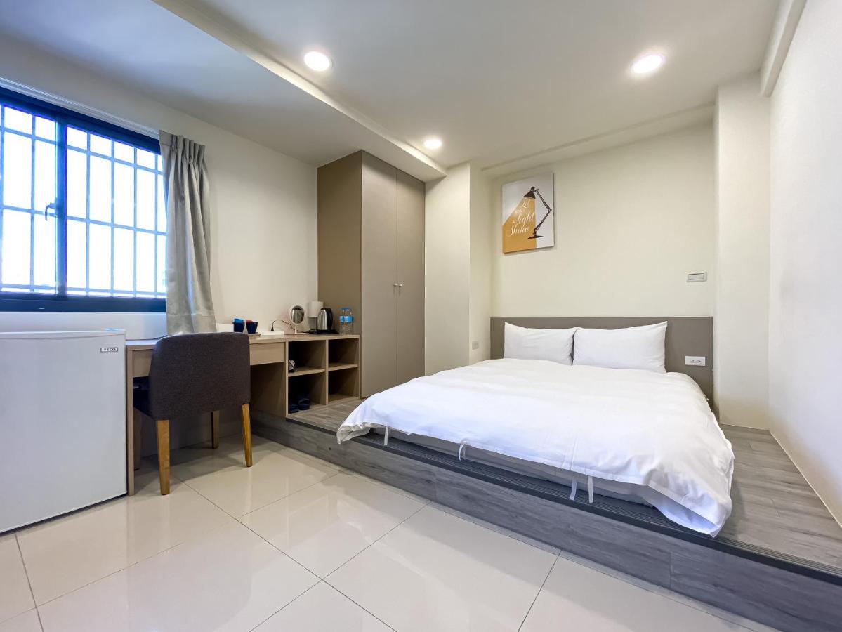 Hotel Sleeping Quilt Taichung Exterior foto