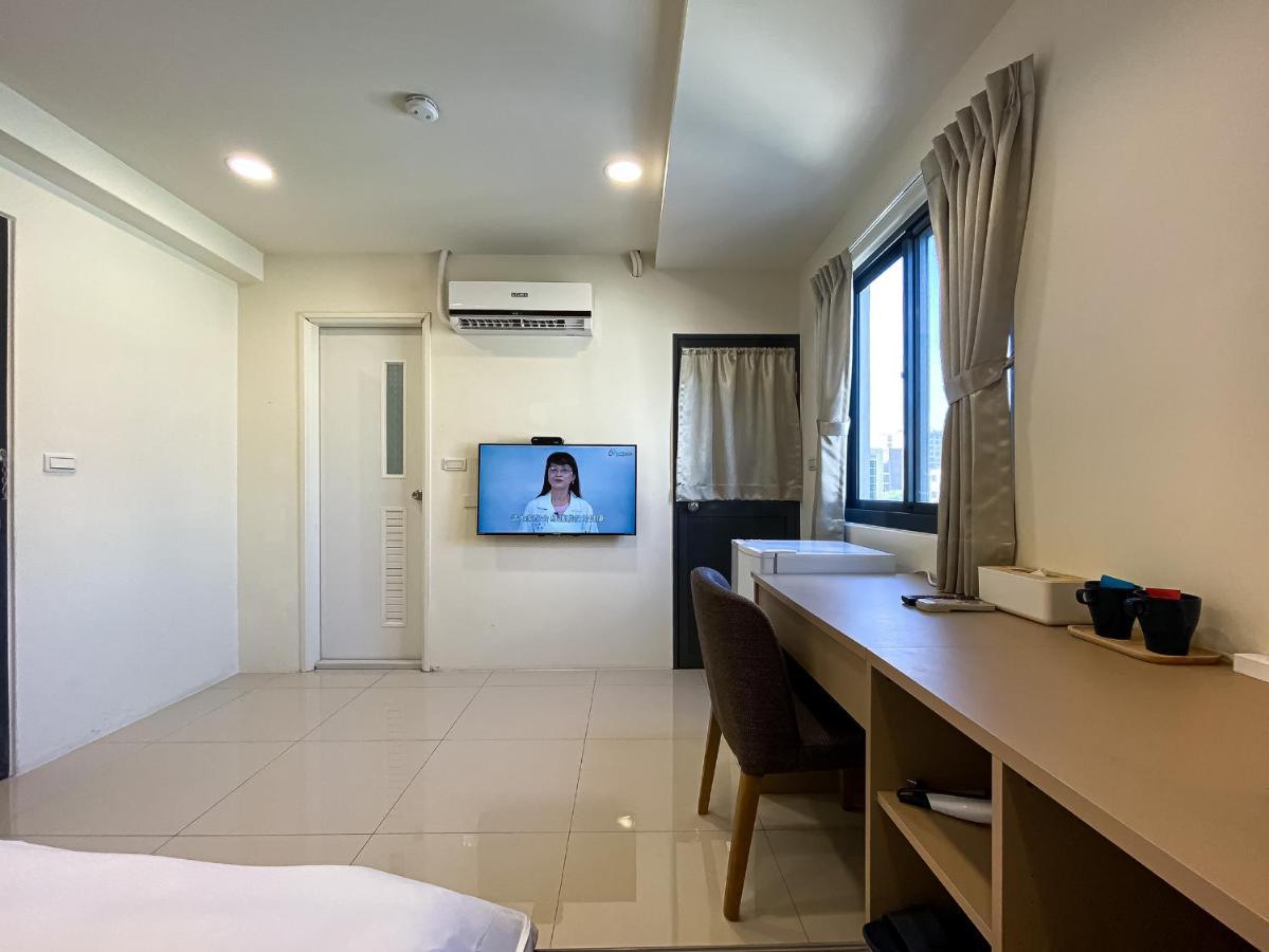 Hotel Sleeping Quilt Taichung Exterior foto